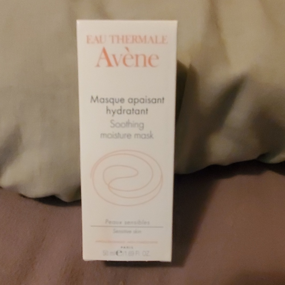 Eau Thermale ~Avene Face Mask